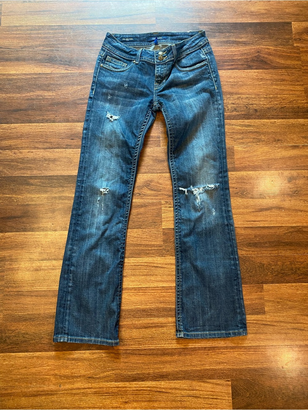 Women’s low rise Vigoss studio Distressed Dark Blue Bootcut Jeans